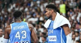 湖人官方宣布克里斯-马农签约双向合同，注入球队新鲜血液