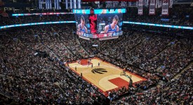 湖人队侧翼引援目标：自由市场哈登领衔